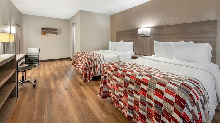 Red Roof Inn Kokomo Suite