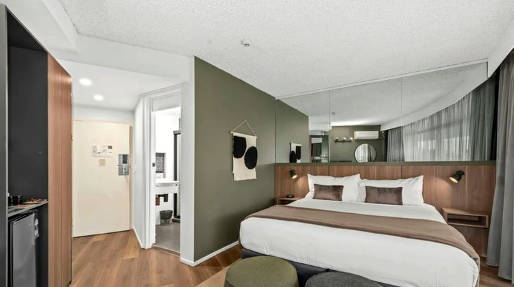Madison Tower Mill Hotel Room