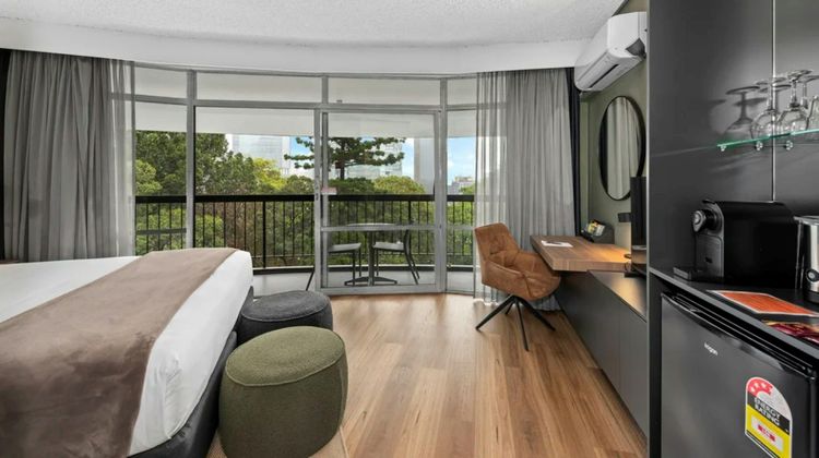 Madison Tower Mill Hotel Room