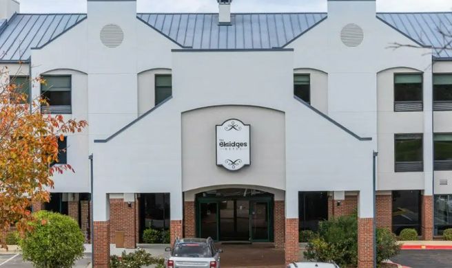 The Bridges Hotel Exterior