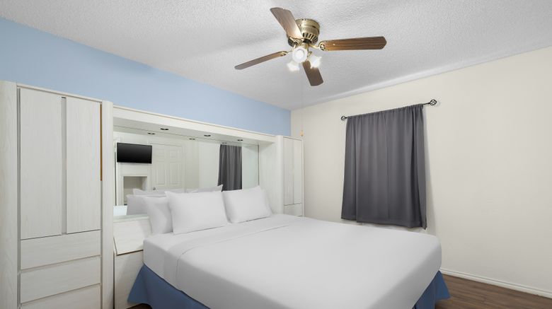 <b>Victoria Palms Inn & Suites Suite</b>. Images powered by <a href="https://www.leonardoworldwide.com/" title="Leonardo Worldwide" target="_blank">Leonardo</a>.