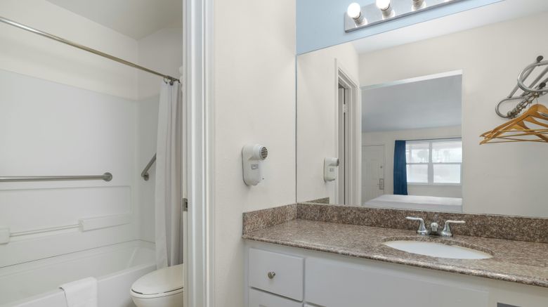 <b>Victoria Palms Inn & Suites Room</b>. Images powered by <a href="https://www.leonardoworldwide.com/" title="Leonardo Worldwide" target="_blank">Leonardo</a>.