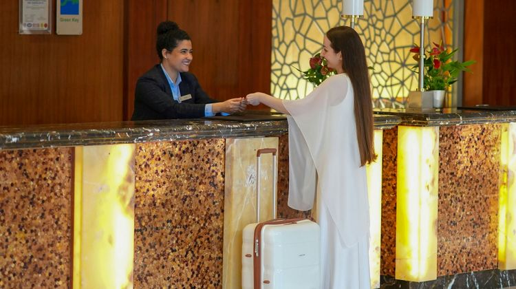 Sheraton Oman Hotel Lobby