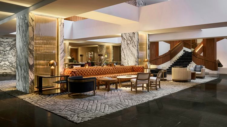 Four Seasons Hotel Houston Lobby