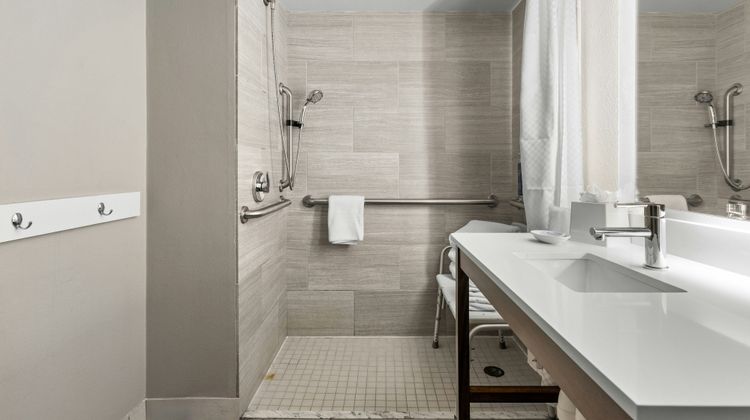 Four Points by Sheraton Nashville Arpt Room