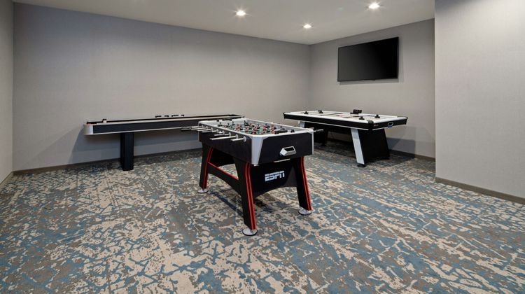 Residence Inn Valencia Recreation