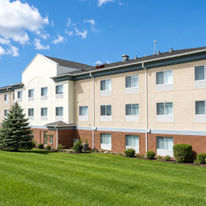 Holiday Inn Express Hotel & Suites
