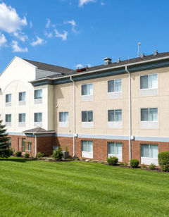 Holiday Inn Express Hotel & Suites