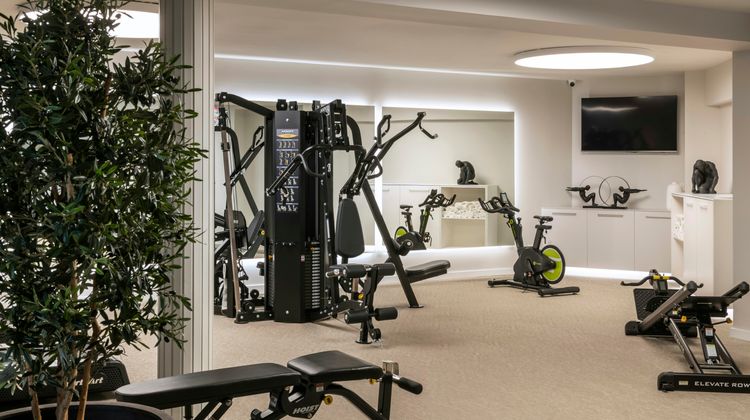 Salles Hotel Aeroport Girona Health Club