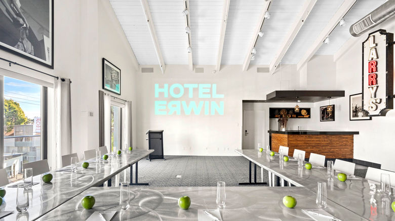 <b>Hotel Erwin Venice Beach Meeting</b>. Images powered by <a href="https://www.leonardoworldwide.com/" title="Leonardo Worldwide" target="_blank">Leonardo</a>.
