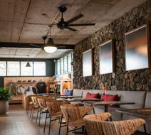 Pacific 19 Kona Lobby