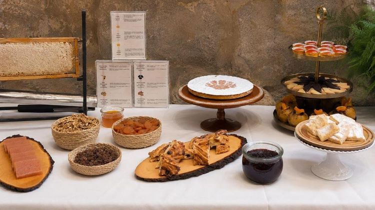 Sancho Abarca Hotel Restaurant