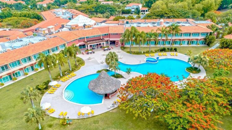 Hodelpa Garden Suites Golf & Beach Club Exterior