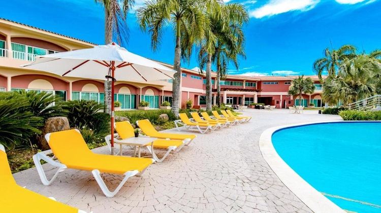 Hodelpa Garden Suites Golf & Beach Club Pool