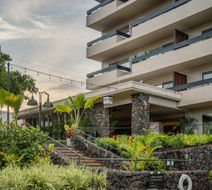 Pacific 19 Kona Exterior