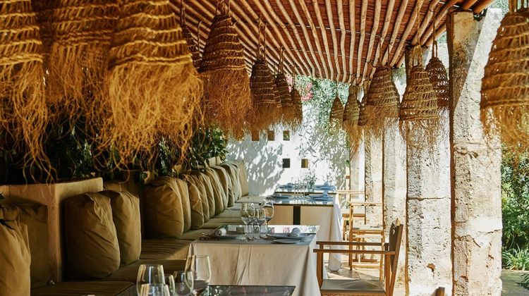 Can Faustino Hotel Restaurant