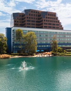 Voco Orange County Airport Hotel