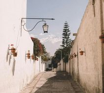 Cirqa Exterior