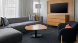 <b>The RIVVY, Chicago Downtown Room</b>. Images powered by <a href="https://www.leonardoworldwide.com/" title="Leonardo Worldwide" target="_blank">Leonardo</a>.
