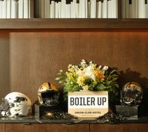 Union Club Hotel at Purdue, Autograph Lobby