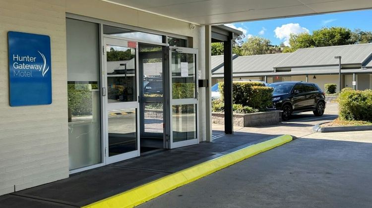 Hunter Gateway Motel Lobby
