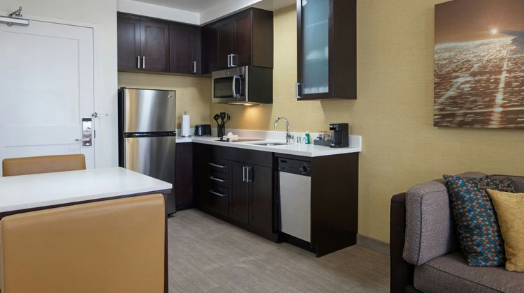 Residence Inn LAX Airport/Century Blvd Room