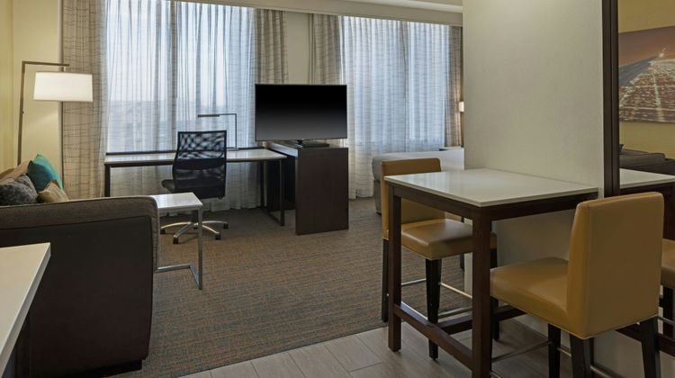 Residence Inn LAX Airport/Century Blvd Suite
