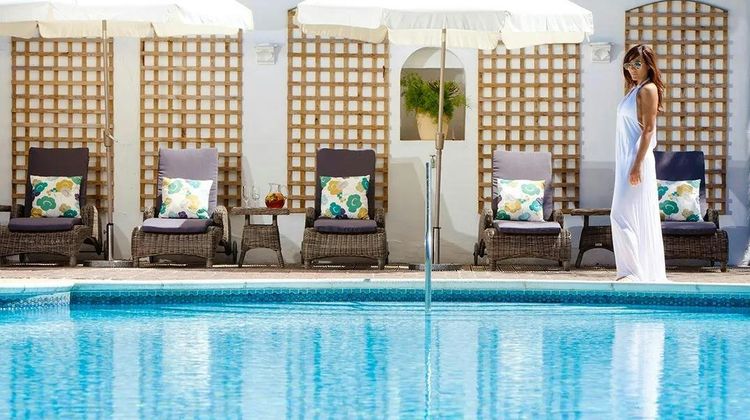 Longueville Manor Pool