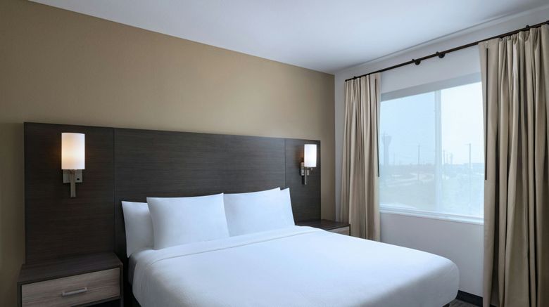 <b>Residence Inn by Marriott Houston NASA Room</b>. Images powered by <a href="https://www.leonardoworldwide.com/" title="Leonardo Worldwide" target="_blank">Leonardo</a>.