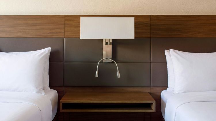AC Hotel by Marriott Kansas City Plaza Room