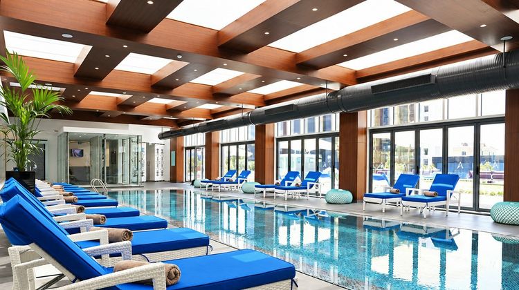 Tango Arjaan by Rotana Pool