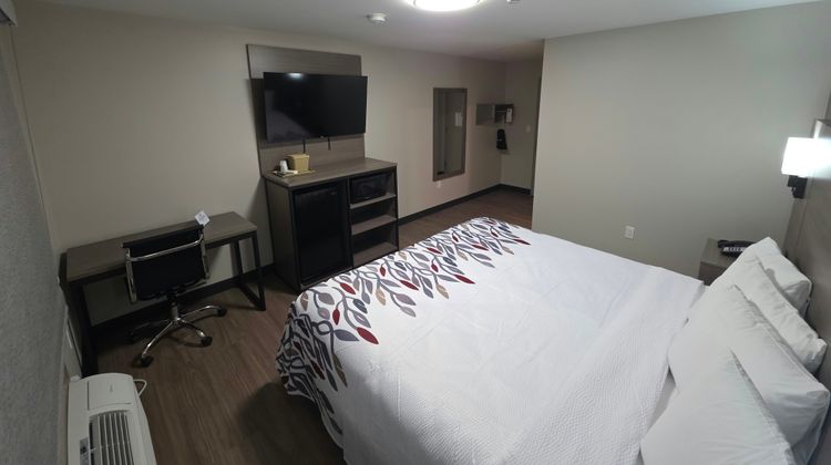 Red Roof Inn Sutton Room