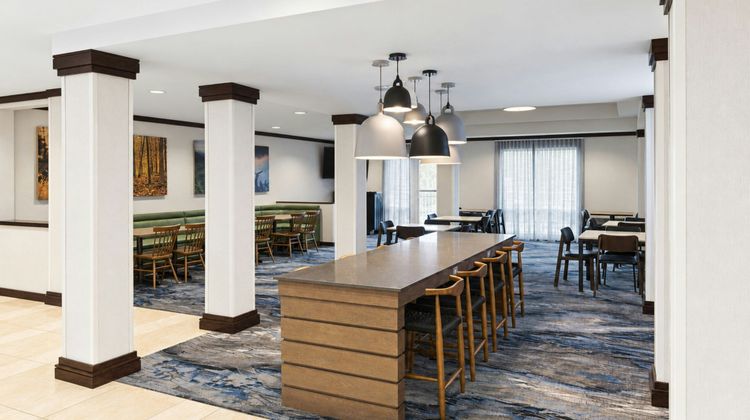 Fairfield Inn & Suites Milwaukee Airport Restaurant