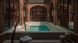 Capella Shanghai, Jian Ye Li Pool