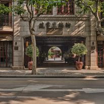 Capella Shanghai, Jian Ye Li