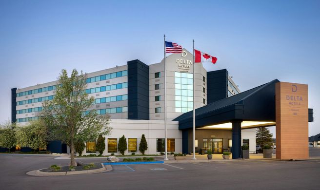 Delta Hotels Fargo Exterior