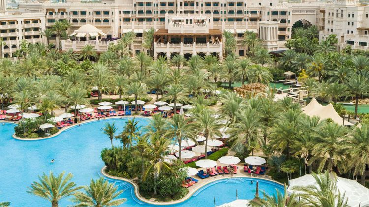 Jumeirah Al Qasr Pool