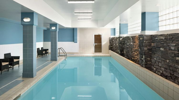 Four Points by Sheraton Edmonton South Pool