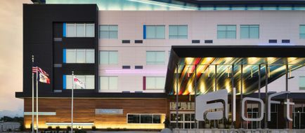 Aloft Waukee Exterior