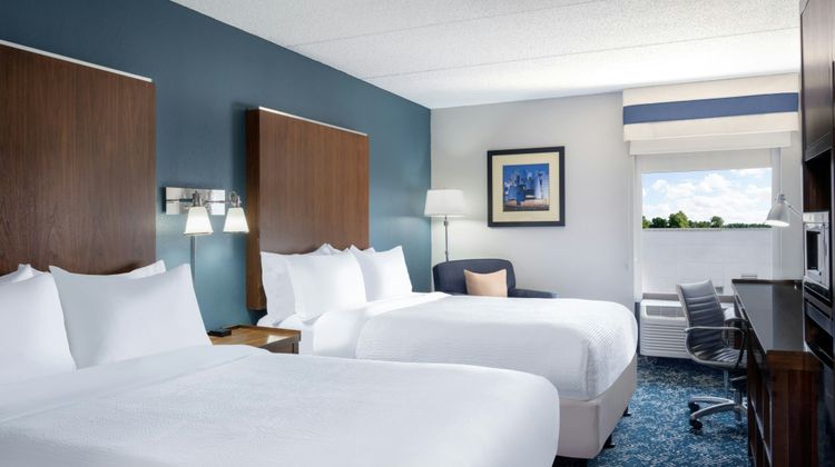 Four Points by Sheraton Mall of America Room