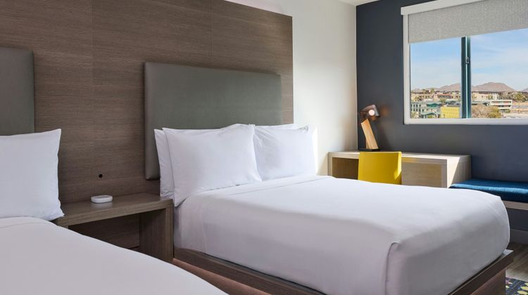 Aloft Scottsdale Room