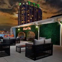 Aloft Nashville West End