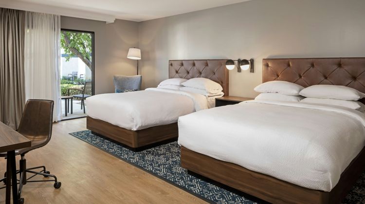 Four Points by Sheraton Bakersfield Room