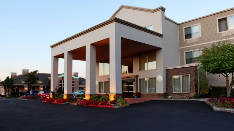 Four Points by Sheraton Portland East Exterior