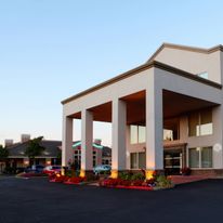 Four Points by Sheraton Portland East