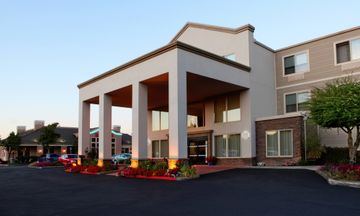 Four Points by Sheraton Portland East