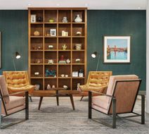 Four Points by Sheraton Intl Airport Lobby