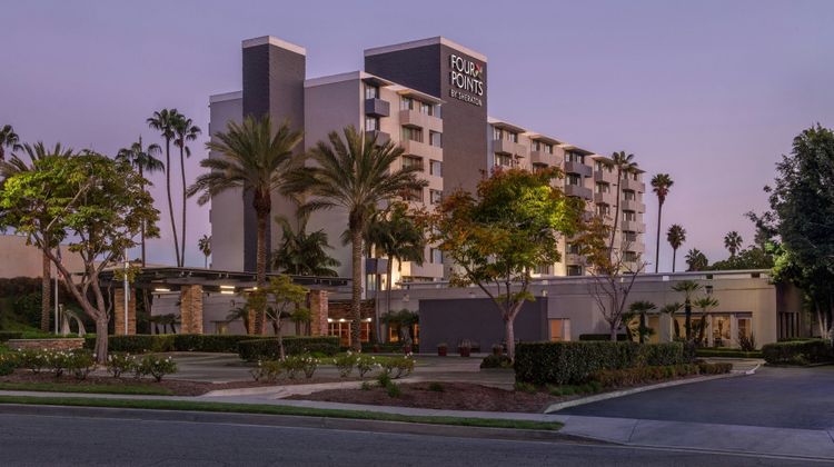 Four Points Sheraton LosAngeles Westside Exterior
