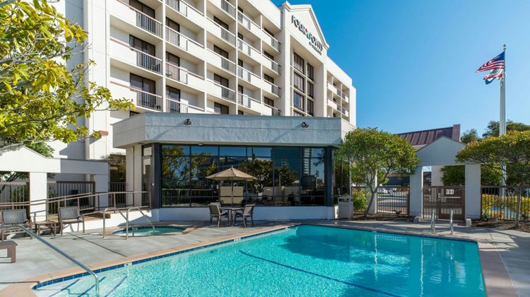 Four Points Sheraton San Francisco Bay Pool