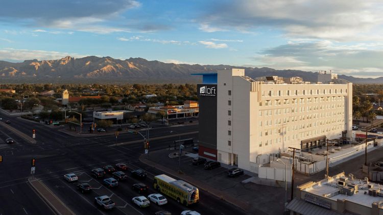 aloft Tucson University Exterior
